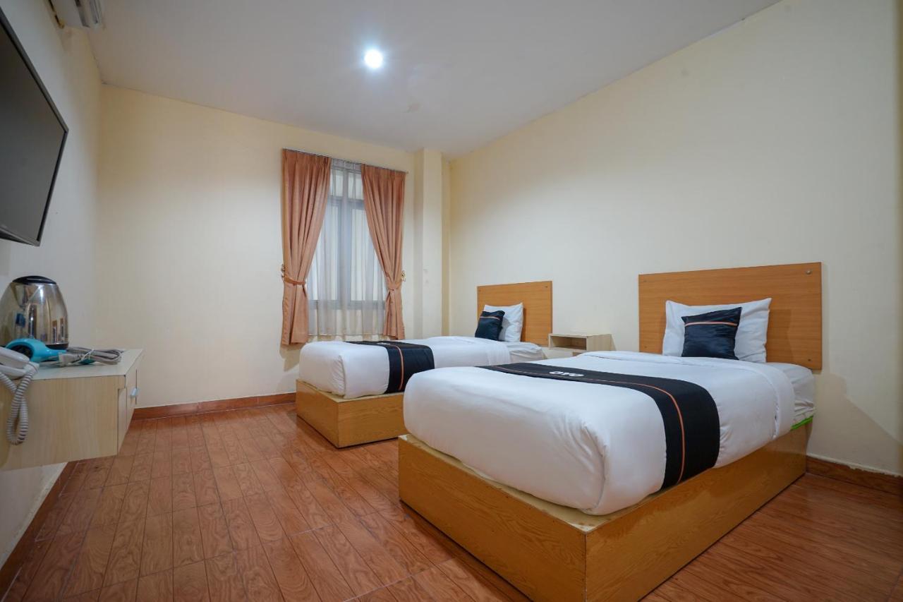 Oyo 427 Hotel Galaxy Palembang Dış mekan fotoğraf