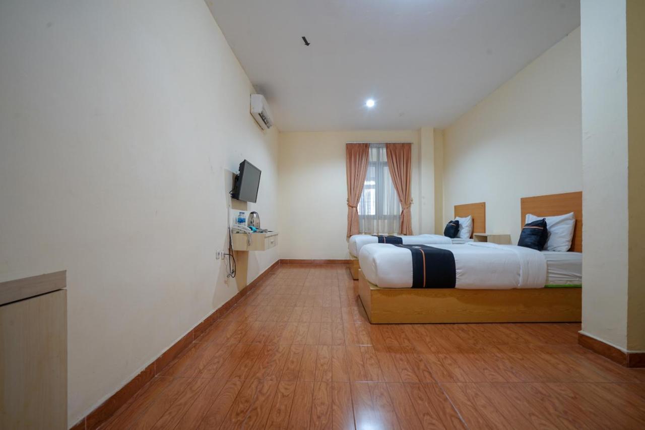 Oyo 427 Hotel Galaxy Palembang Dış mekan fotoğraf